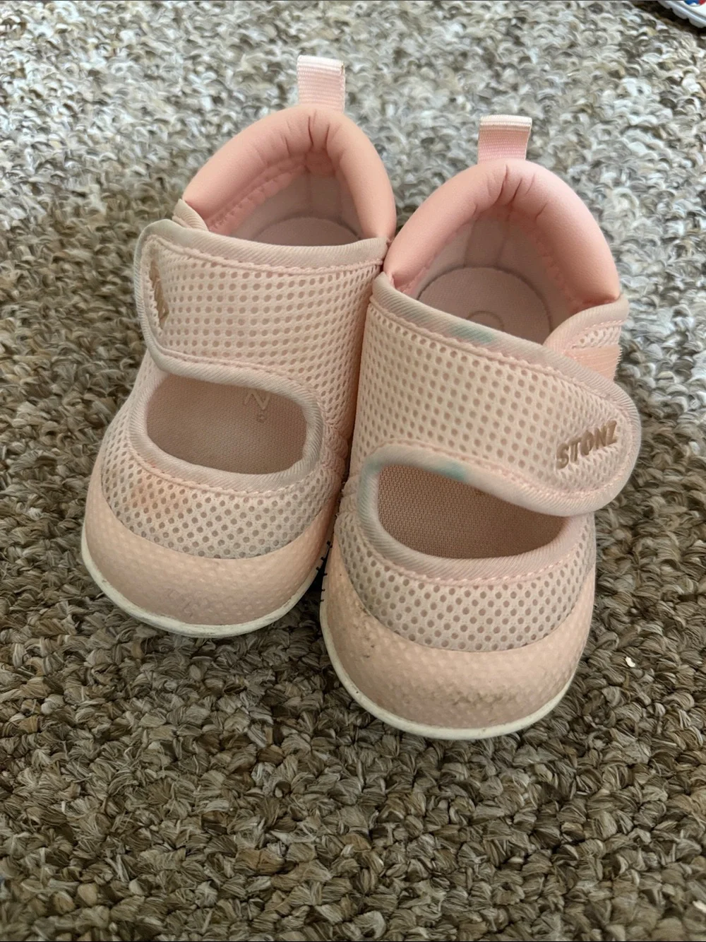 Stonz shoes